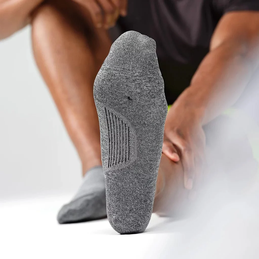 Feetures Elite Ultra Light Invisible Socks - Gray