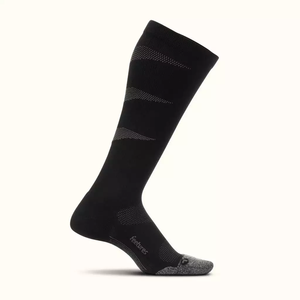 Feetures Graduated Compression Light Cushion Knee High Socks - Black