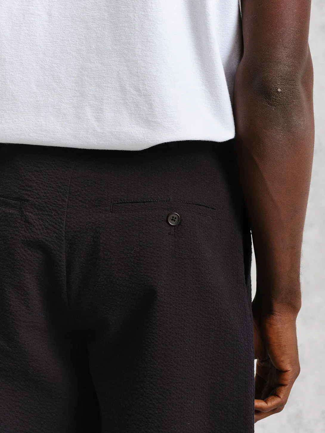 Linton Seersucker Short - Black