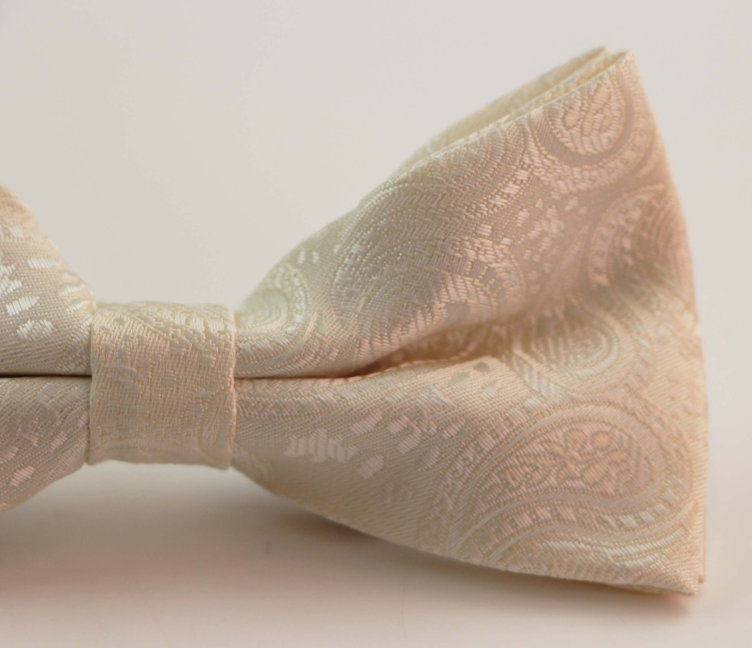 Mens Cream Ivory White Paisley Pattern Bow Tie