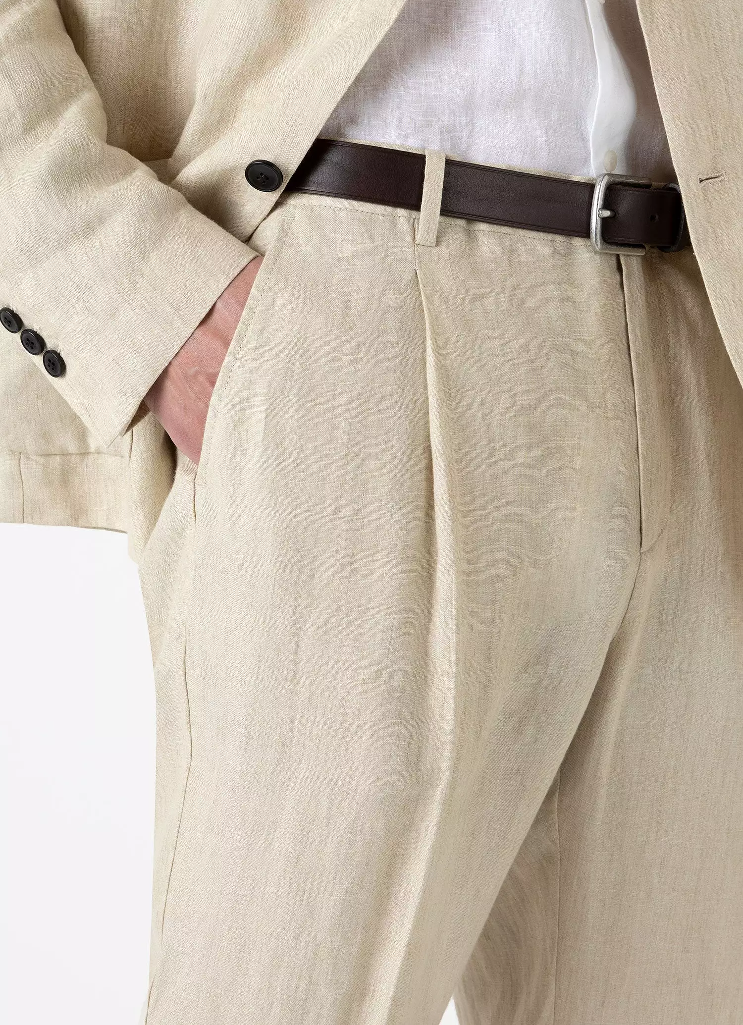 Men's Pleated Linen Trouser in Light Sand