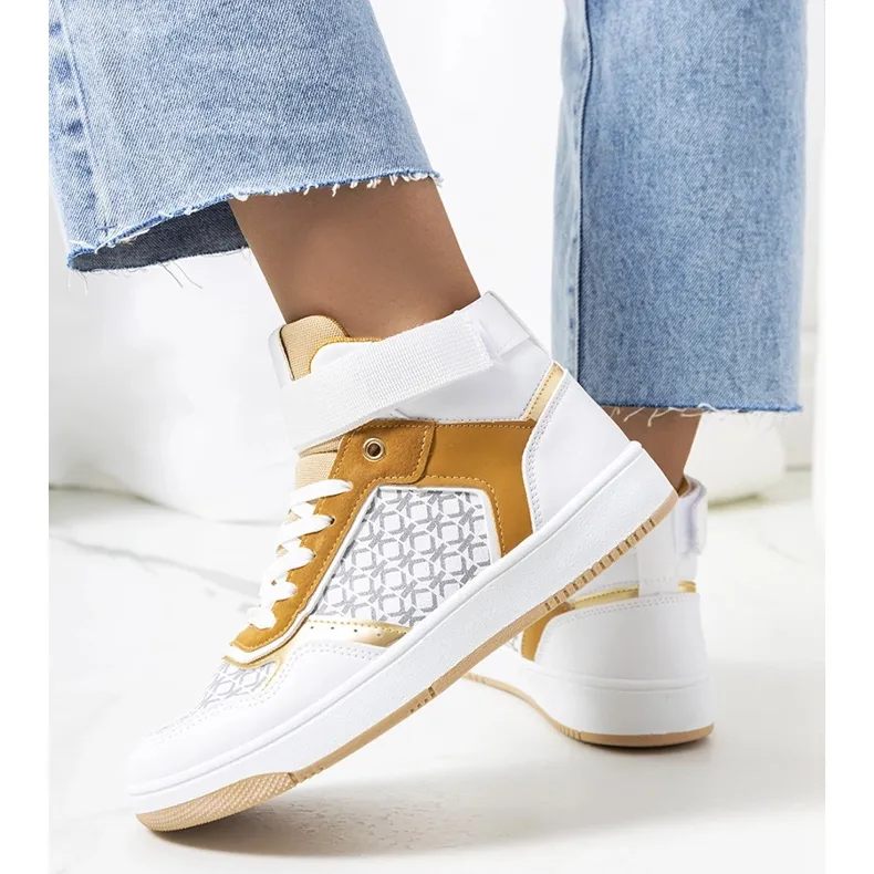 White sneakers from Emmers brown golden