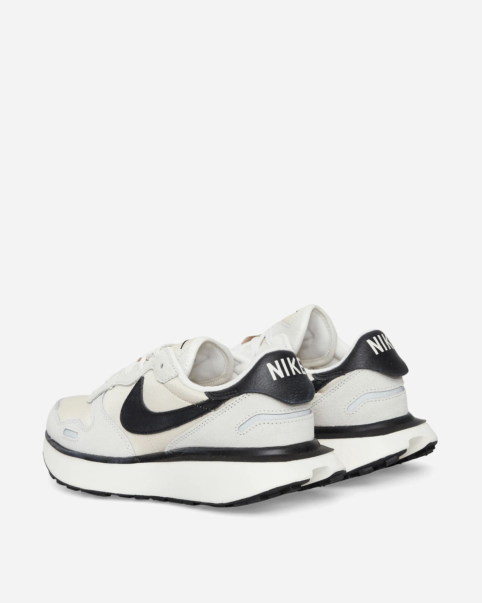 WMNS Phoenix Waffle Sneakers Summit White / Black